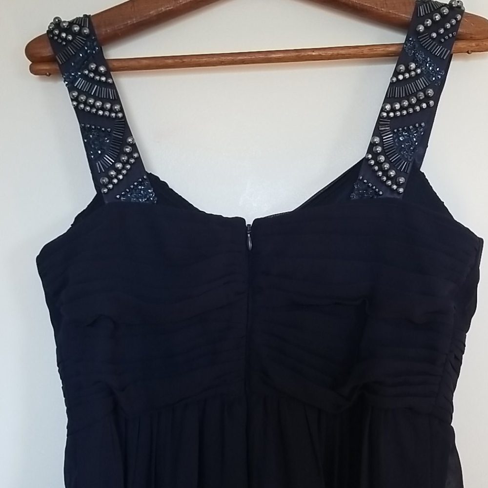 Dress - Picture 6 of 8